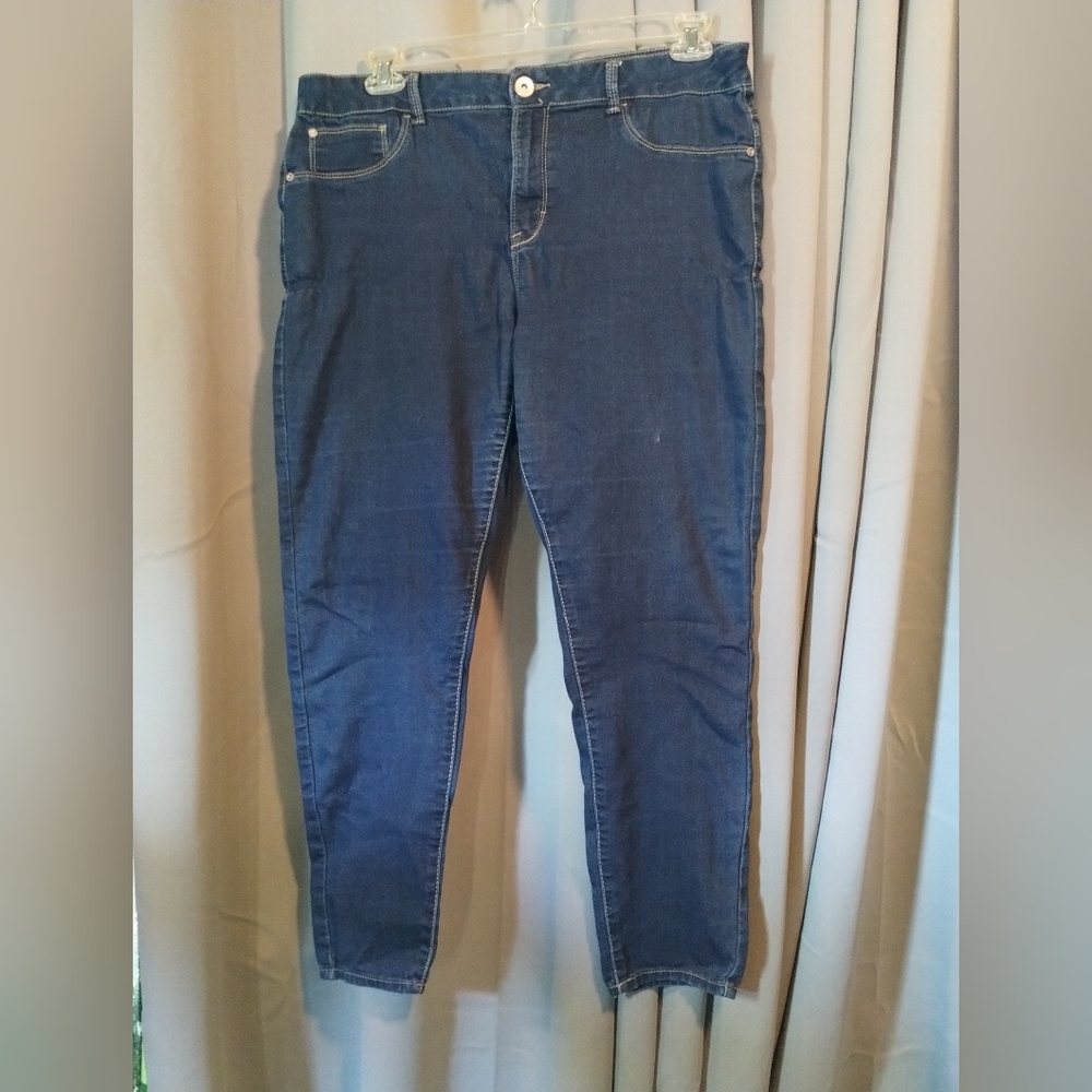Jordache dark blue jeans